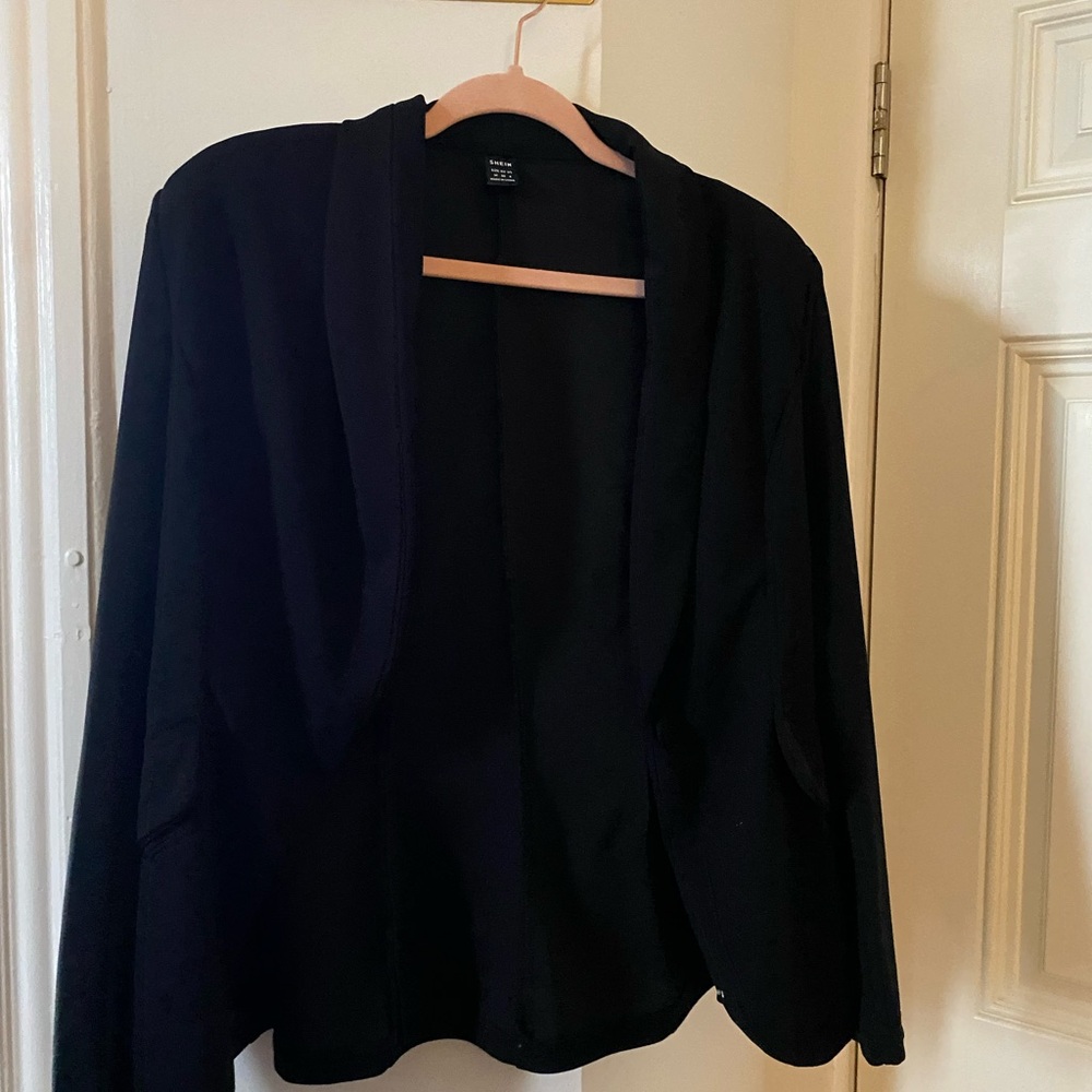 SHEIN Black Open-Front Draped Blazer